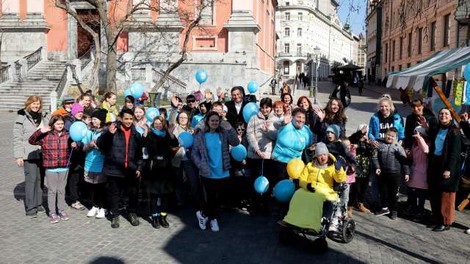 "S tem dnevom želimo vse navzoče opozoriti, da so med nami tudi tisti, ki imajo takšne in drugačne primanjkljaje"