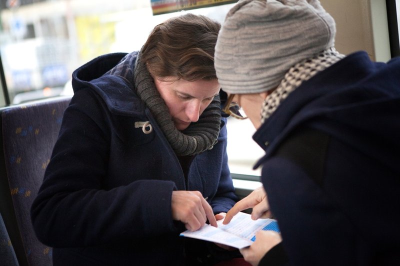 Znano število začasnih beguncev pri nas: so že na trgu dela in kje so nastanjeni? (foto: Profimedia)