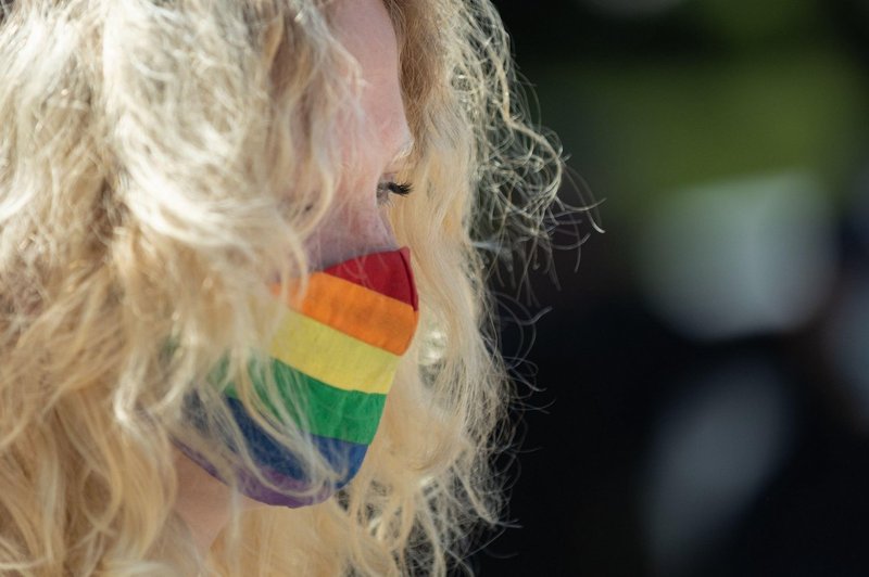 Izvedeli smo, kdo od domačih politikov ima med pripadniki LGBT+ prijatelje (foto: Profimedia)