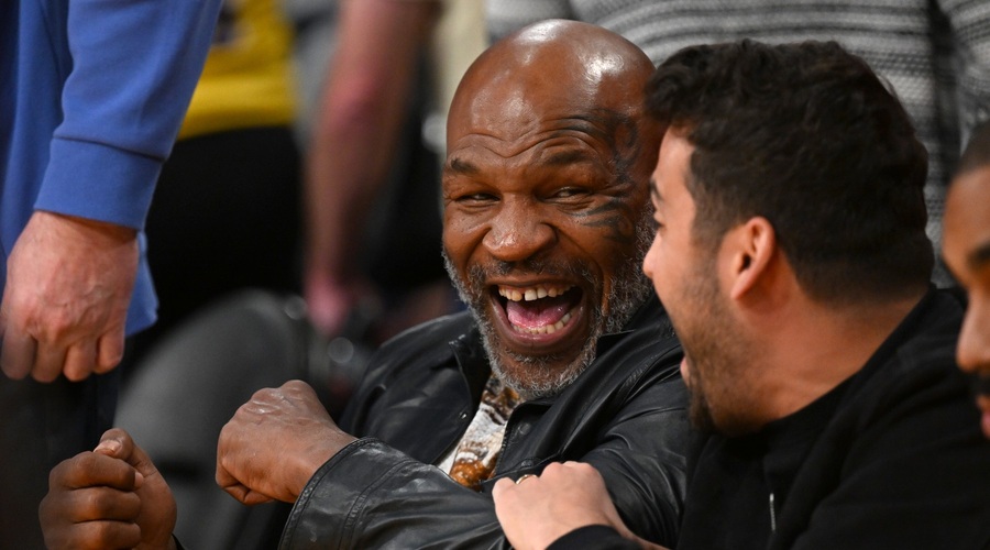 Kako je Mike Tyson odreagiral, ko je neznanec v lokalu potegnil pištolo (foto: Profimedia)