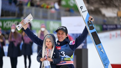 PRIKUPNO! Poglejte, s čim je slovenska srca v Planici ogrel sin Petra Prevca