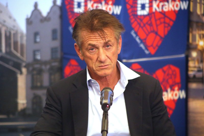 Kaj Sean Penn že mesec dni dela v Ukrajini? (foto: Profimedia)