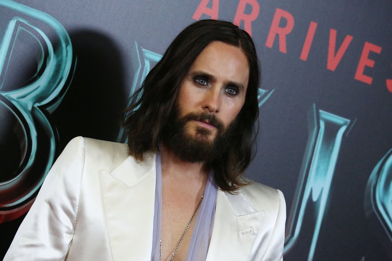 Izvirno ali ...? Bi se tudi vi oblekli kot Jared Leto? (foto: Profimedia)