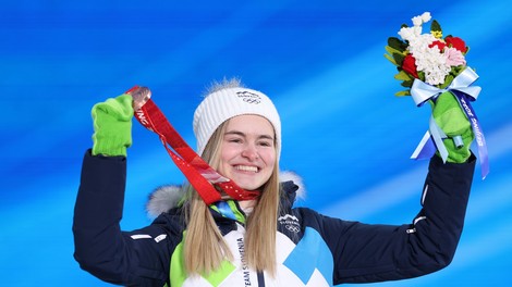 FOTO: Slekla je športni kombinezon. Naša smučarska PRVAKINJA, kot je nismo vajeni