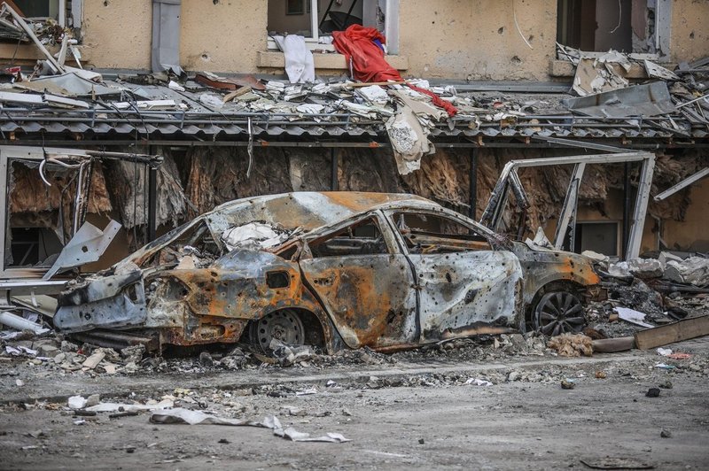 Poglejte, koga je našel policist v bombardiranem avtomobilu (foto: Profimedia)