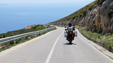 V nesreči v bližini Opatije umrl slovenski motorist