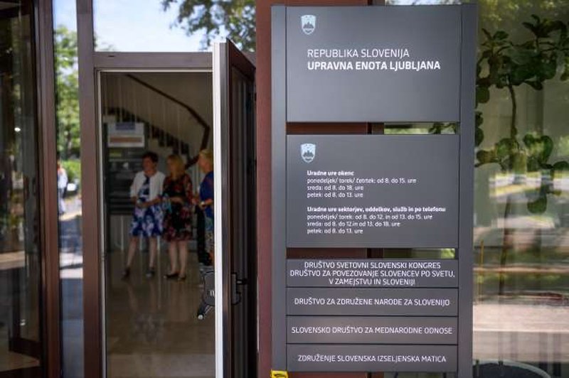 Upravna enota Ljubljana: zaradi stavke so vsi termini odpovedani (foto: Nebojša Tejić/STA)