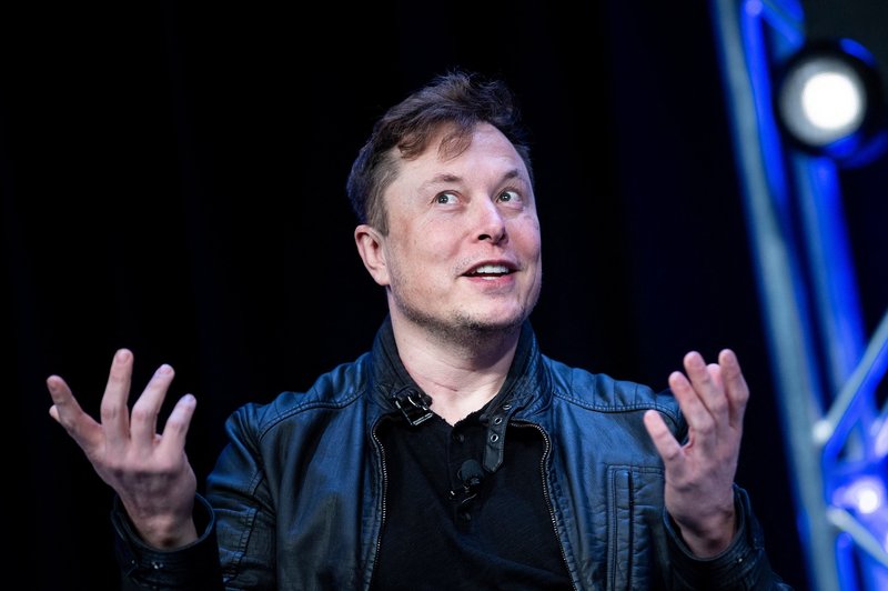 Elon Musk z astronomsko ponudbo za nakup 100 % lastništva Twitterja: "Twitter mora postati zasebno podjetje" (foto: Profimedia)