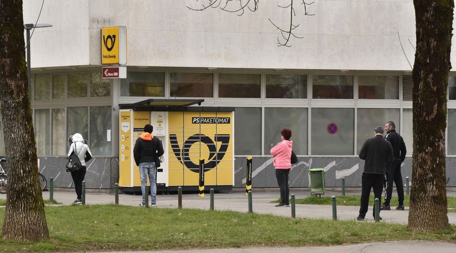 Pošto Slovenije bo zdaj imel na očeh TA organ (foto: Bobo)