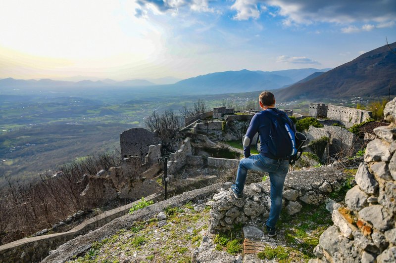 Slovenski državljan je v tujini ukradel ... kaj? (foto: Profimedia)