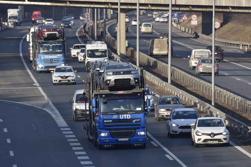 Slaba novica za kupce dizla: kakšne bodo cene? (foto: Bobo)