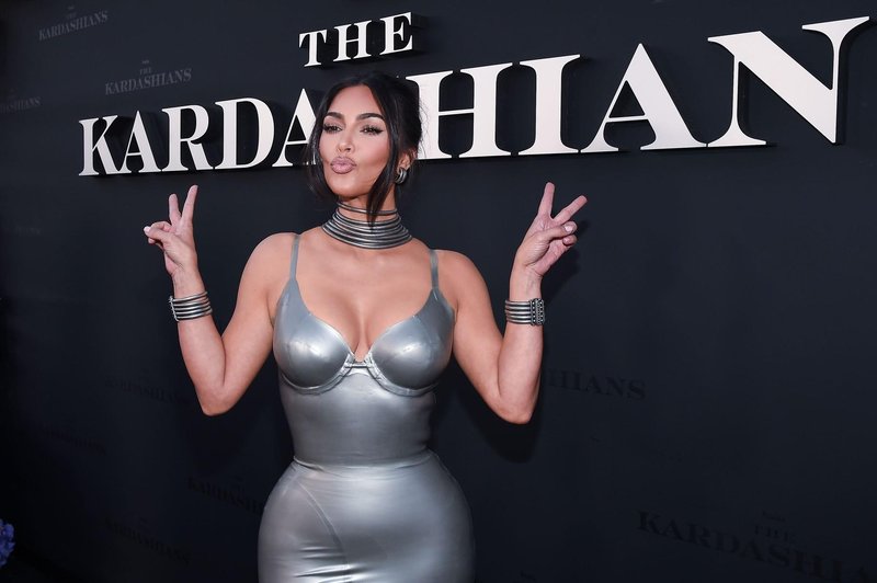 Si je Kim Kardashian spet dovolila preveč? Oboževalci ogorčeni (foto: Profimedia)