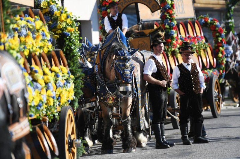 Nepredstavljivo: objavili navodila, kako naj se na Oktoberfestu obnašajo pripadniki LGBTQ+ skupnosti (foto: Profimedia)