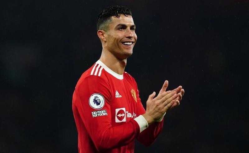 Cristiano Ronaldo zdaj živi razkošno življenje kot eden najboljših nogometašev na svetu, a njegovo življenje ni bilo vedno tako rožnato. …