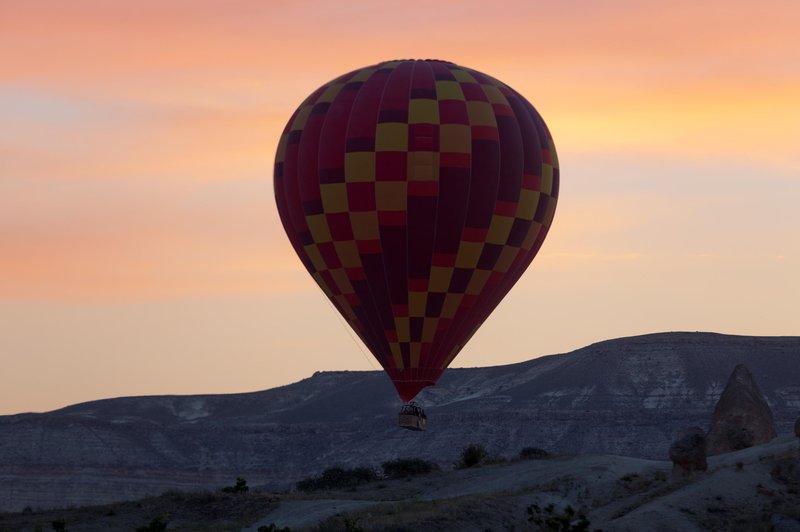 Balonarska nesreča v Prekmurju! Pojavil se je posnetek strmoglavljenja (foto: Profimedia)