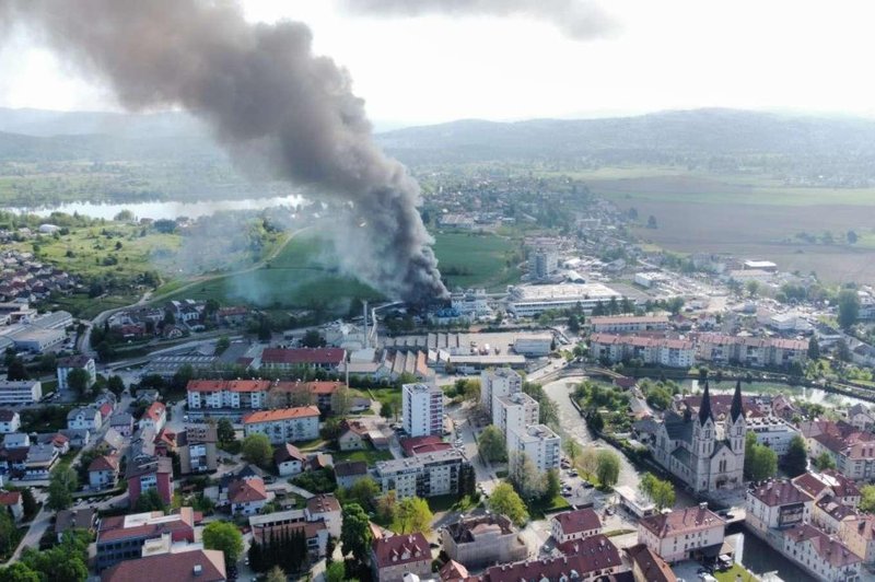 Kdo je zaradi tragedije v Kočevju upravičen do odškodnine? (foto: STA)