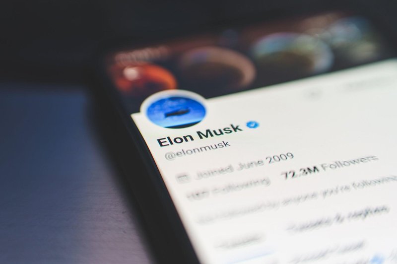 Je Musk med prevzemom Twitterja stisnil rep med noge? (foto: Profimedia)