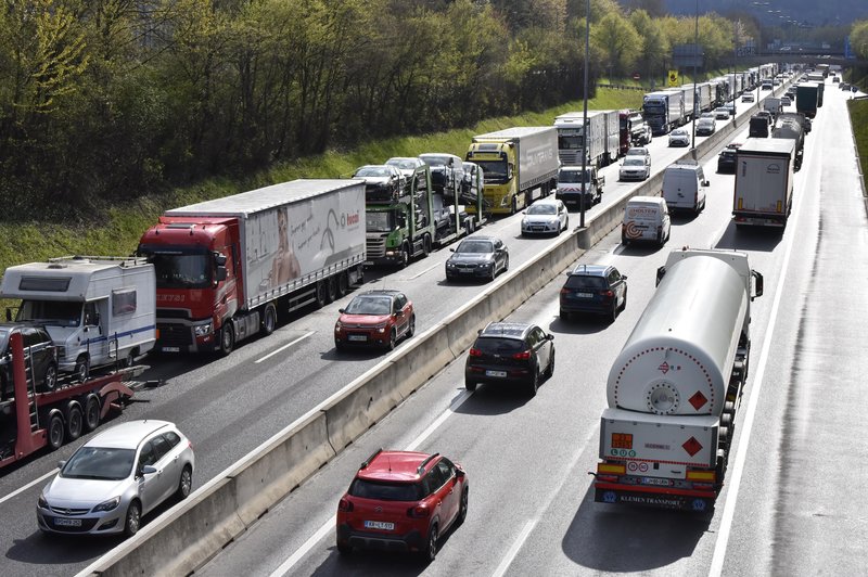 Tega smo se bali! Letošnje poletje bo polno zastojev (foto: Bobo)