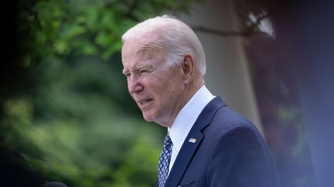 Joe Biden obudil zakon o vojni proizvodnji: to je storil v korist novorojenčkov