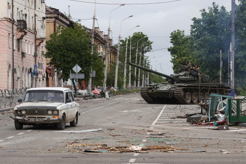 Taktika požgane zemlje: "Na vzhodni fronti vsak dan umre do 100 ukrajinskih vojakov." (foto: Profimedia)