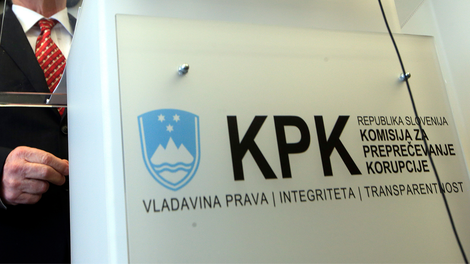 KPK preiskuje nakup predragih in neprimernih računalnikov ministrstva za digitalno preobrazbo