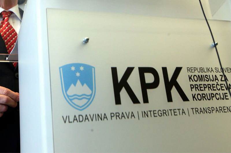 KPK preiskuje nakup predragih in neprimernih računalnikov ministrstva za digitalno preobrazbo (foto: Bobo)