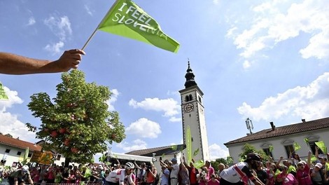 Dolino Soče so preplavili slovenski in tuji navdušenci Gira d'Italia, tu je nekaj UTRINKOV!