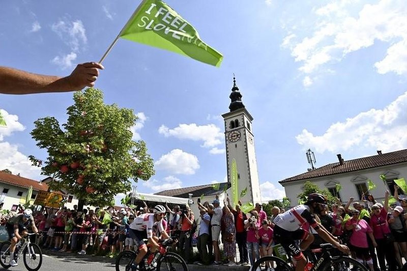 Dolino Soče so preplavili slovenski in tuji navdušenci Gira d'Italia, tu je nekaj UTRINKOV! (foto: Profimedia)