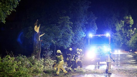 V Dalmaciji grozljive poplave! Padlo je več kot sto litrov dežja na kvadratni meter