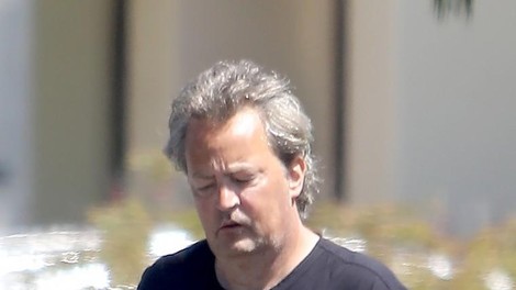 Šokantno razkritje: Matthew Perry naj bi lagal o svoji treznosti (oglasil se je njegov bližnji prijatelj)