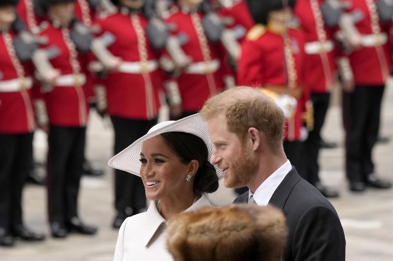 Meghan in Harry s kraljevo družino pri maši, a brez kraljice: zakaj je ni bilo? (foto: Profimedia)