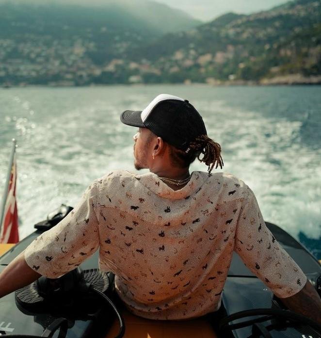 Lewis Hamilton prvič po dolgih letih na podzemni železnici: poglejte, kako se je imel (foto: Instagram/Lewis Hamilton)