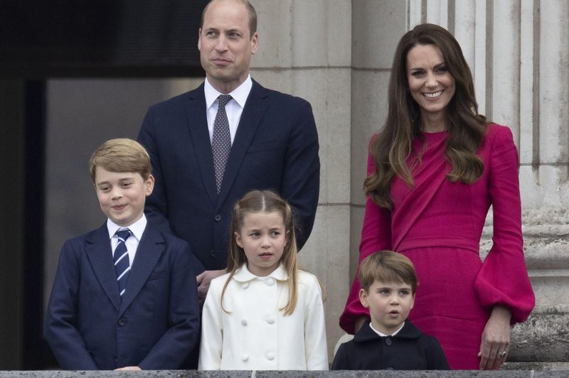 Odločitev je padla: William, Kate in njuni otroci zapuščajo Kensingtonsko palačo (foto: Bobo)