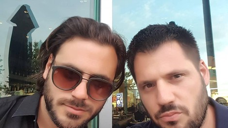 Ste vedeli, da ima Stjepan Hauser iz 2CELLOS uspešnega in postavnega brata? Preberite, kaj vse nam je razkril