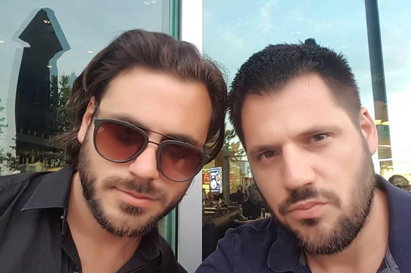 Ste vedeli, da ima Stjepan Hauser iz 2CELLOS uspešnega in postavnega brata? Preberite, kaj vse nam je razkril (foto: Instagram/Miron Hauser)