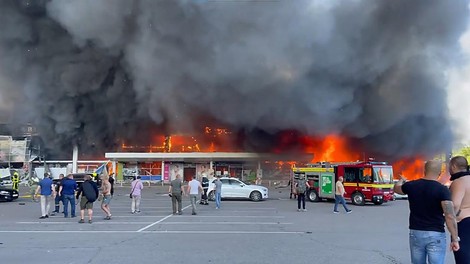 Rusi zanikajo napad na nakupovalno središče, v katerem je bilo najmanj 20 mrtvih