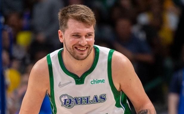 Luka Dončić: z Dallasom v konferenčnem finalu lige NBA Da bo Luka Dončić na leto 2022 vedno gledal tudi s …