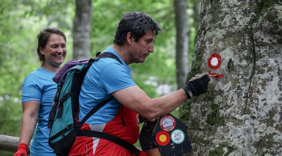 Ste vedeli, da za urejene planinske poti po Sloveniji skrbijo prostovoljci? (foto: Zavarovalnica Triglav)