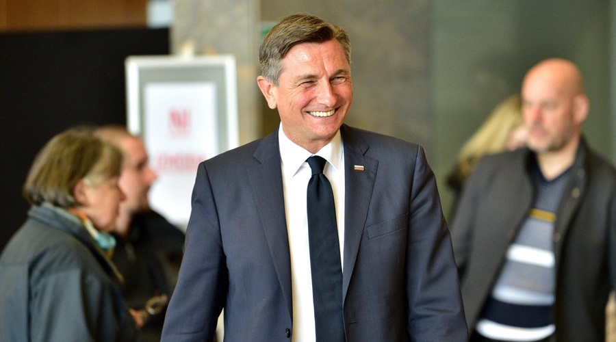 Borut Pahor s prav posebnim poklonom: "Moja ljuba prijateljica ..." (foto: Profimedia)