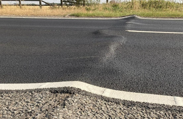 Zaradi visokih temperatur imajo Britanci težave tudi v prometu. V nekaterih države se zaradi ekstremnih temperatur topi podloga na cestišču. …