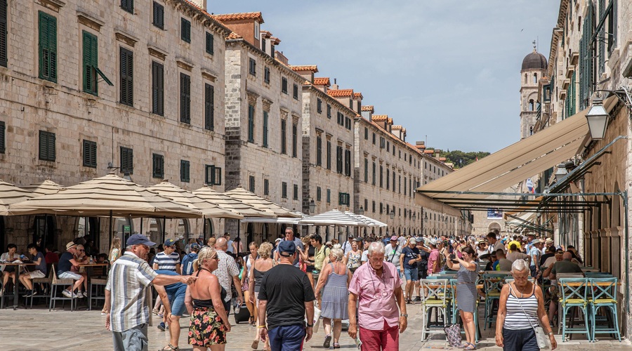 Turistična katastrofa: to so evropska mesta, ki se utapljajo v nepopisni gneči (seznam preseneča) (foto: Profimedia)