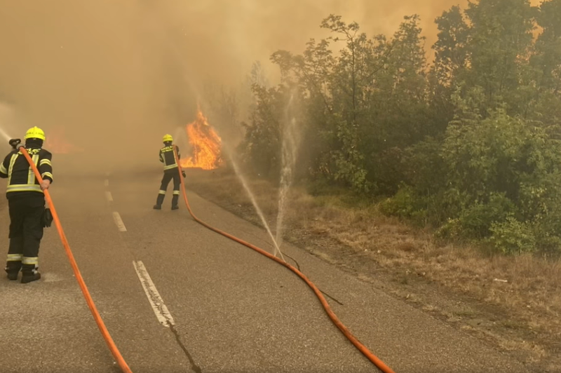 Gasilci na Krasu že povsem utrujeni: bodo zmanjšali njihovo število na terenu? (foto: Posnetek zaslona/Facebook/Gasilci Prevalje)