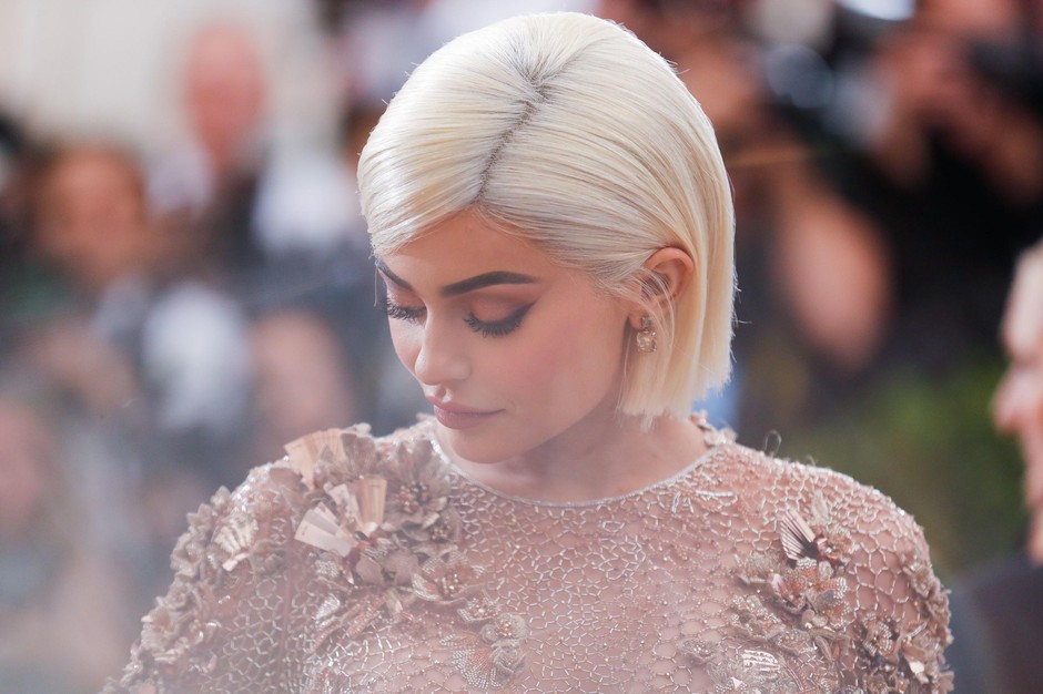 3. Kratki paž Kylie Jenner je prava kameleonka: vedno spreminja barvo in dolžino svojih las. Eden naših najljubših videzov Jennerjeve …