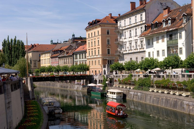 Slovenija očarala novinarje uglednega britanskega časnika: KAJ jih je prepričalo? (foto: Profimiedia)