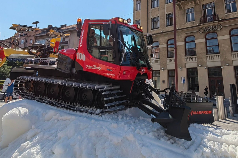 V Mariboru je sneg! Kako je to možno? (foto: Facebook/Skupina JHMB)