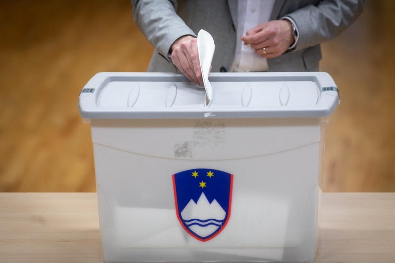 Slab mesec pred predsedniškimi volitvami smo poiskali NAUKE parlamentarnih volitev: česa smo se Slovenci naučili? (foto: Profimedia)