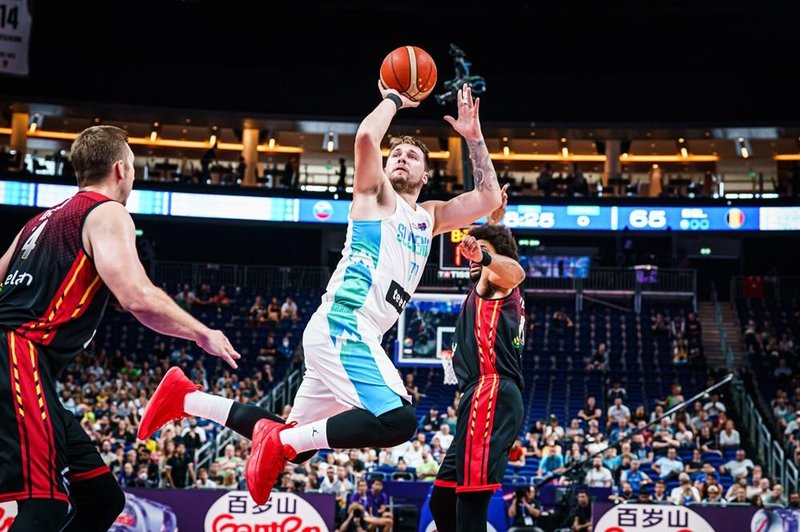 Razkritje reprezentančnega zdravnika: vsi imajo težave. Tudi Luka Dončić! (foto: FIBA)