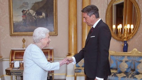 Predsednik Borut Pahor zaupal, ali se bo udeležil pogreba kraljice Elizabete ll.