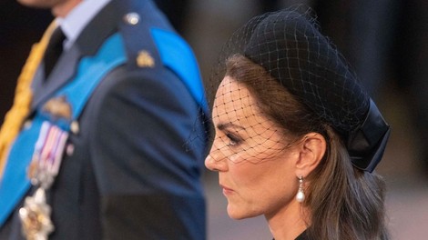 Kako lepa gesta! Tako se je Kate Middleton poklonila pokojni princesi Diani