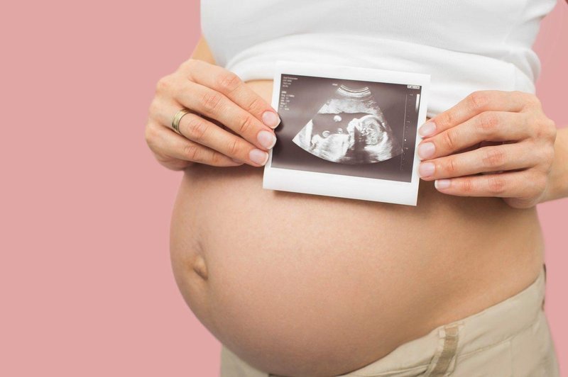 Lepa hči znanega slovenskega politika bo postala mamica (foto: Profimedia/simbolična fotografija)